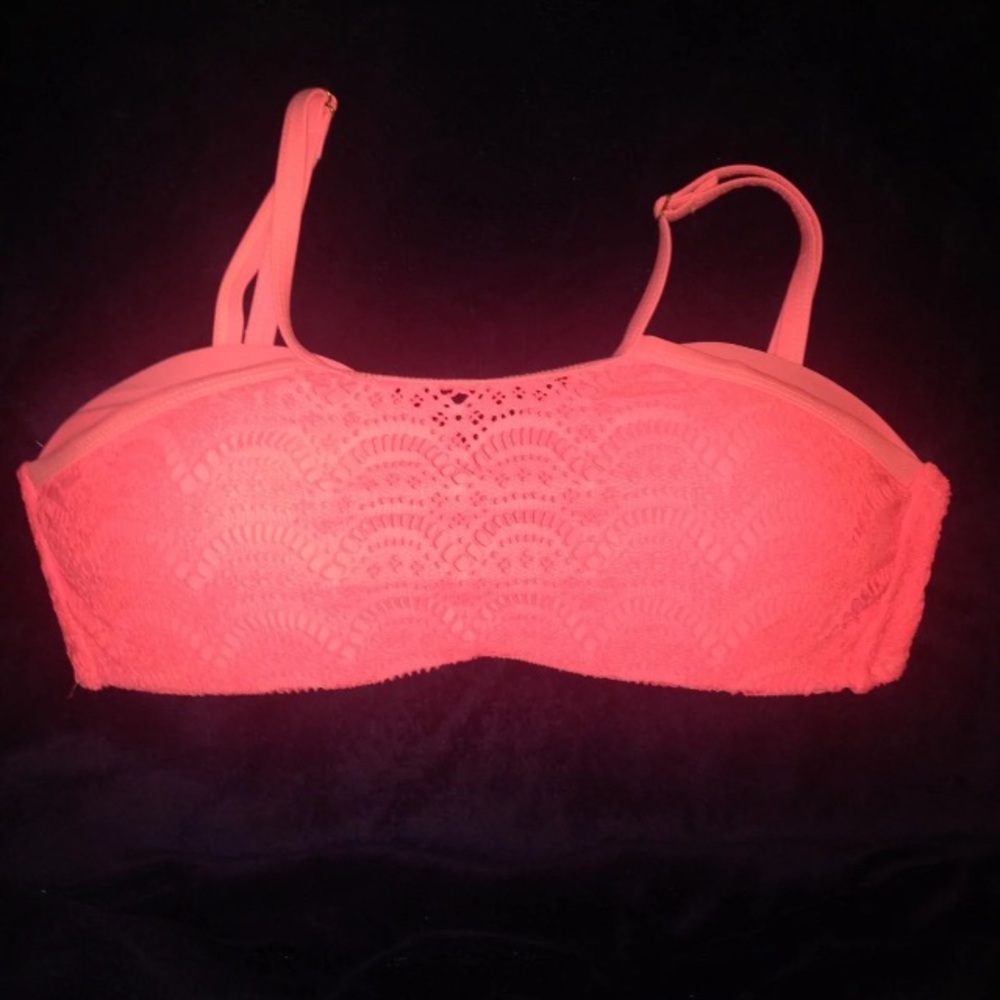 Pink bikini top